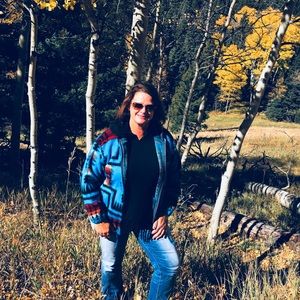 Meet your Posher, Victoria